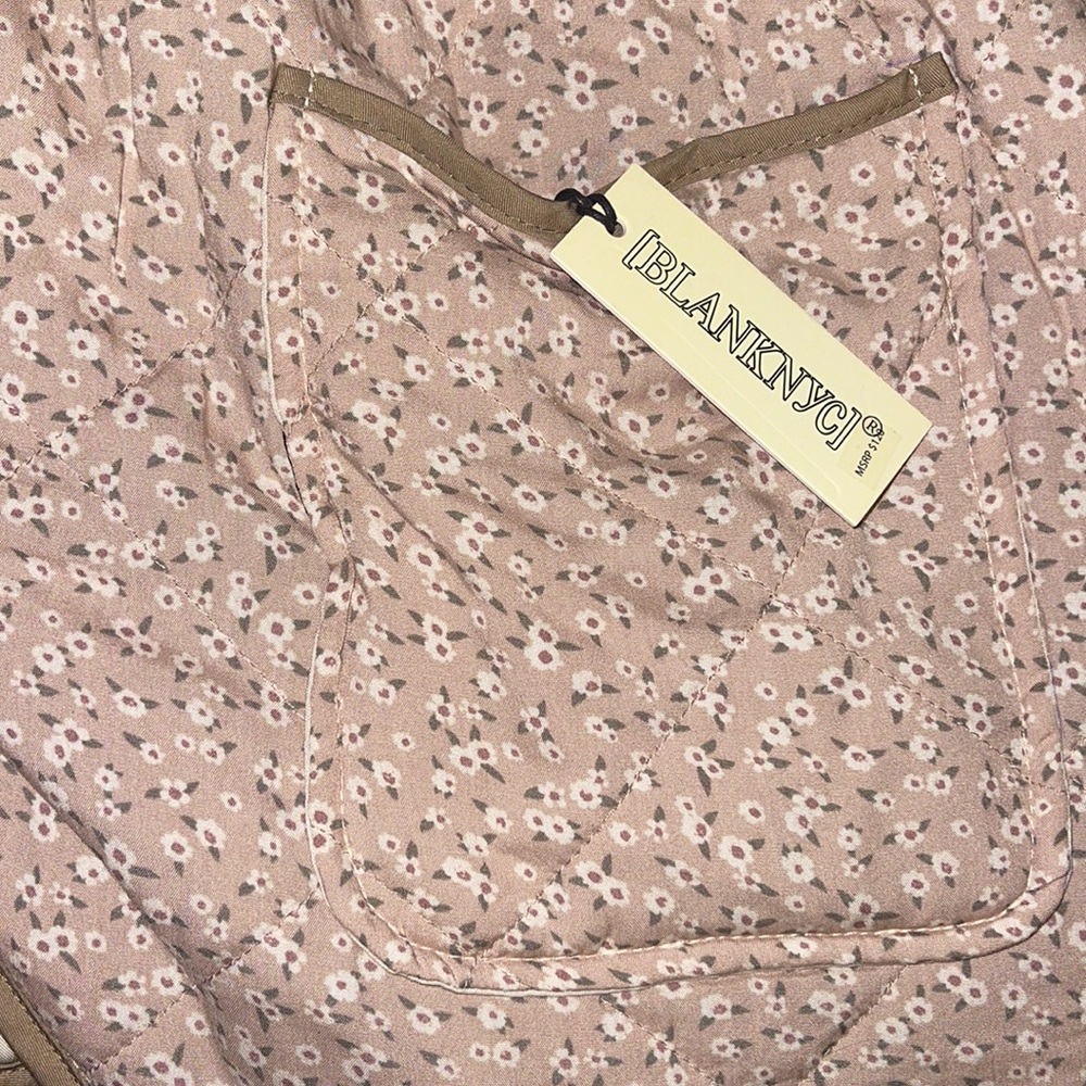 NEW BLANK NYC Reversible Quilted Puffy Cream/Pink Floral Print Button-up Jacket - Picture 10 of 13